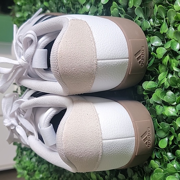 Adidas White and Black Casual Shoes - Picture 3 of 6